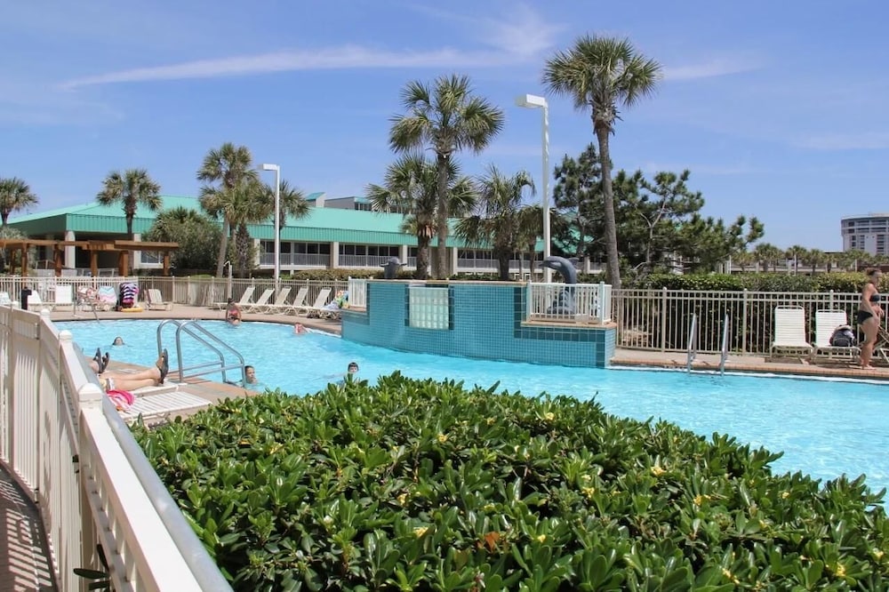 Pelican Beach Resort 1207