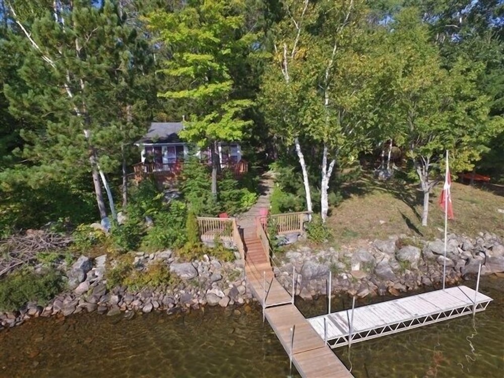 416 Papineau Lake 2 Bedroom Cottage