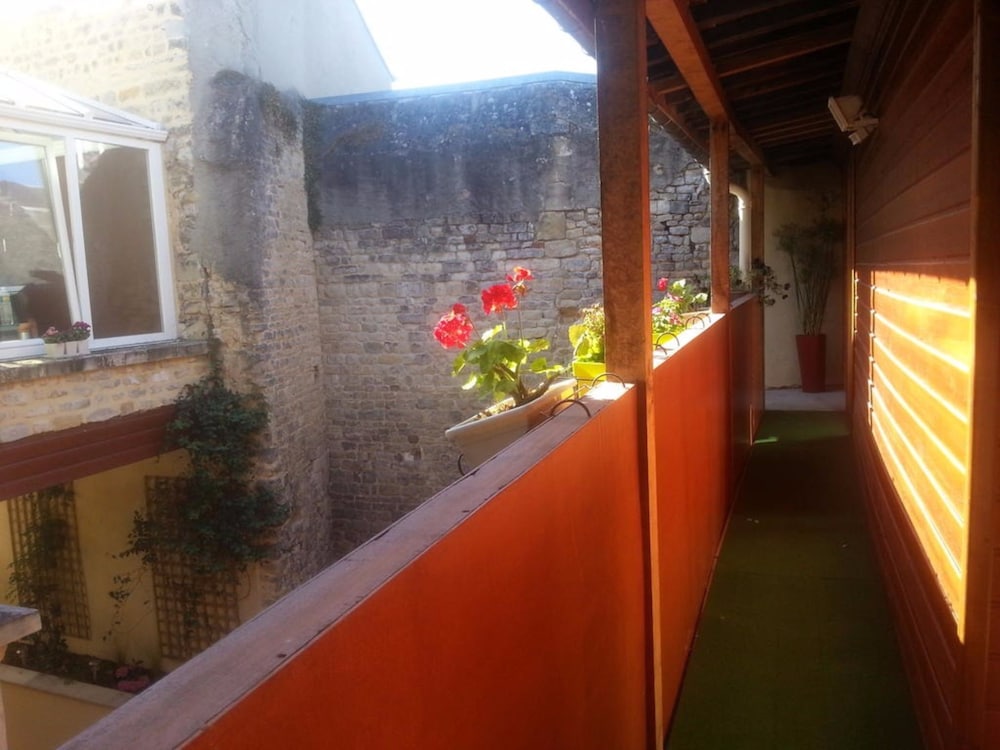 Logis de Saint-Jean