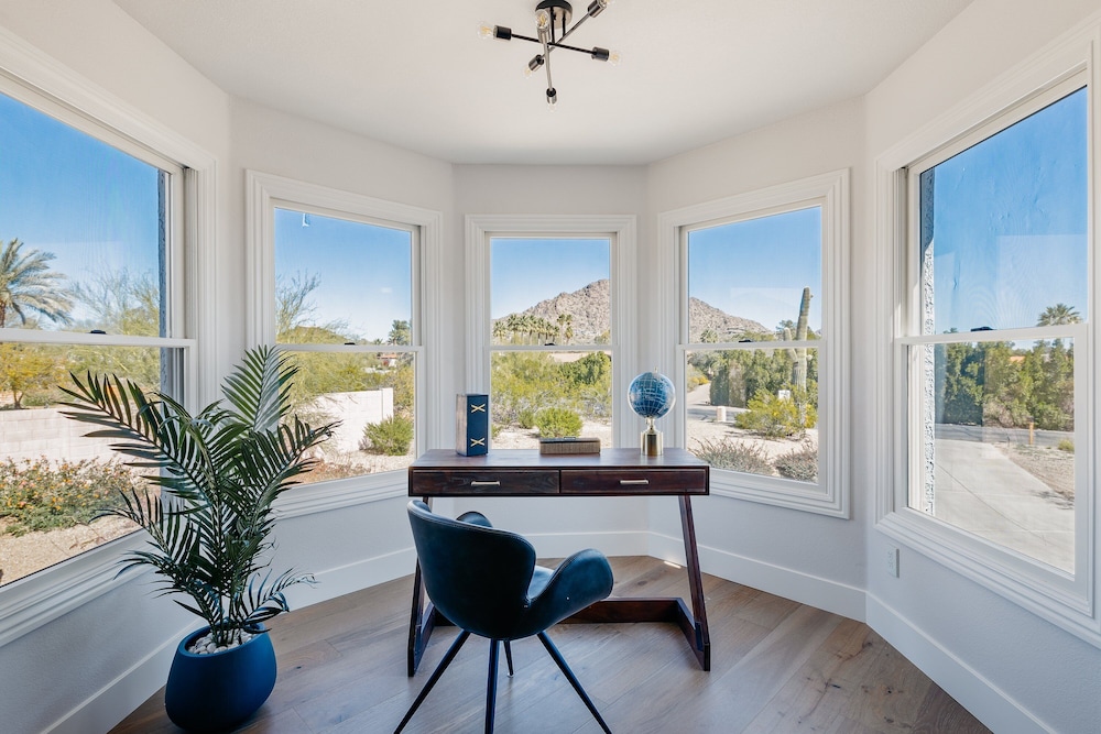 Majestic Mountain Mansion-heated Pool-guest House