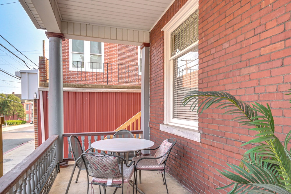 1 Mi to Dtwn Cumberland: Historic Apt w/ Patio!
