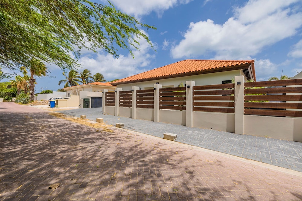 Villa Prikichi Near Beach w Private Pool