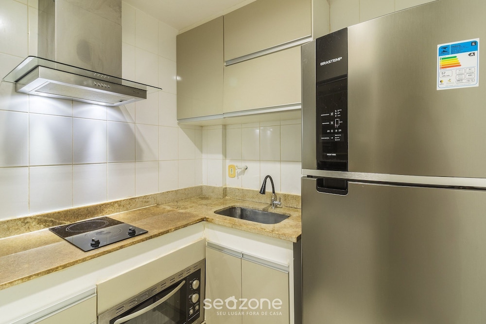1 Bedroom Apartment in Oceanfront Condo Mnda0217
