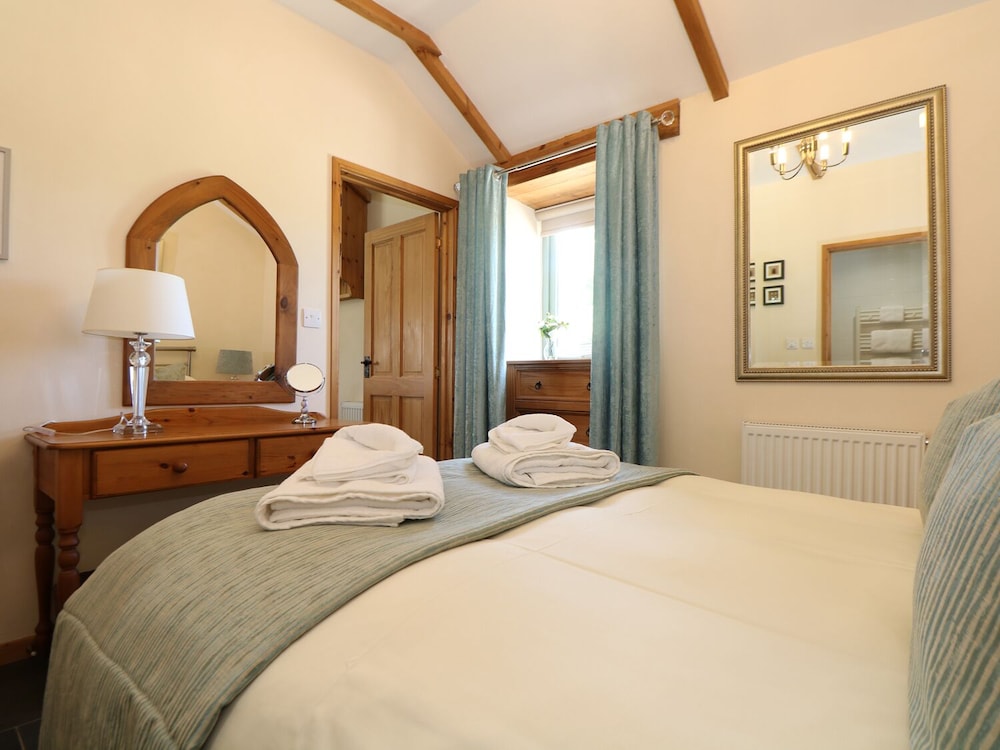 Beech Cottage view 4