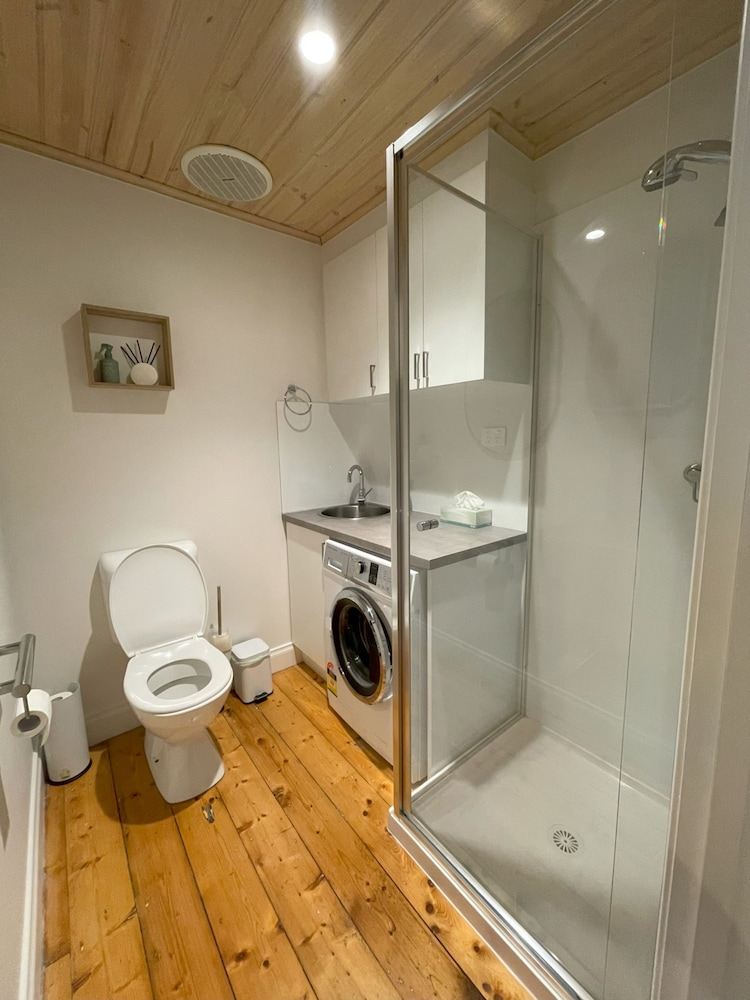 Central Lorne Retreat Quality Home Near Beach Town