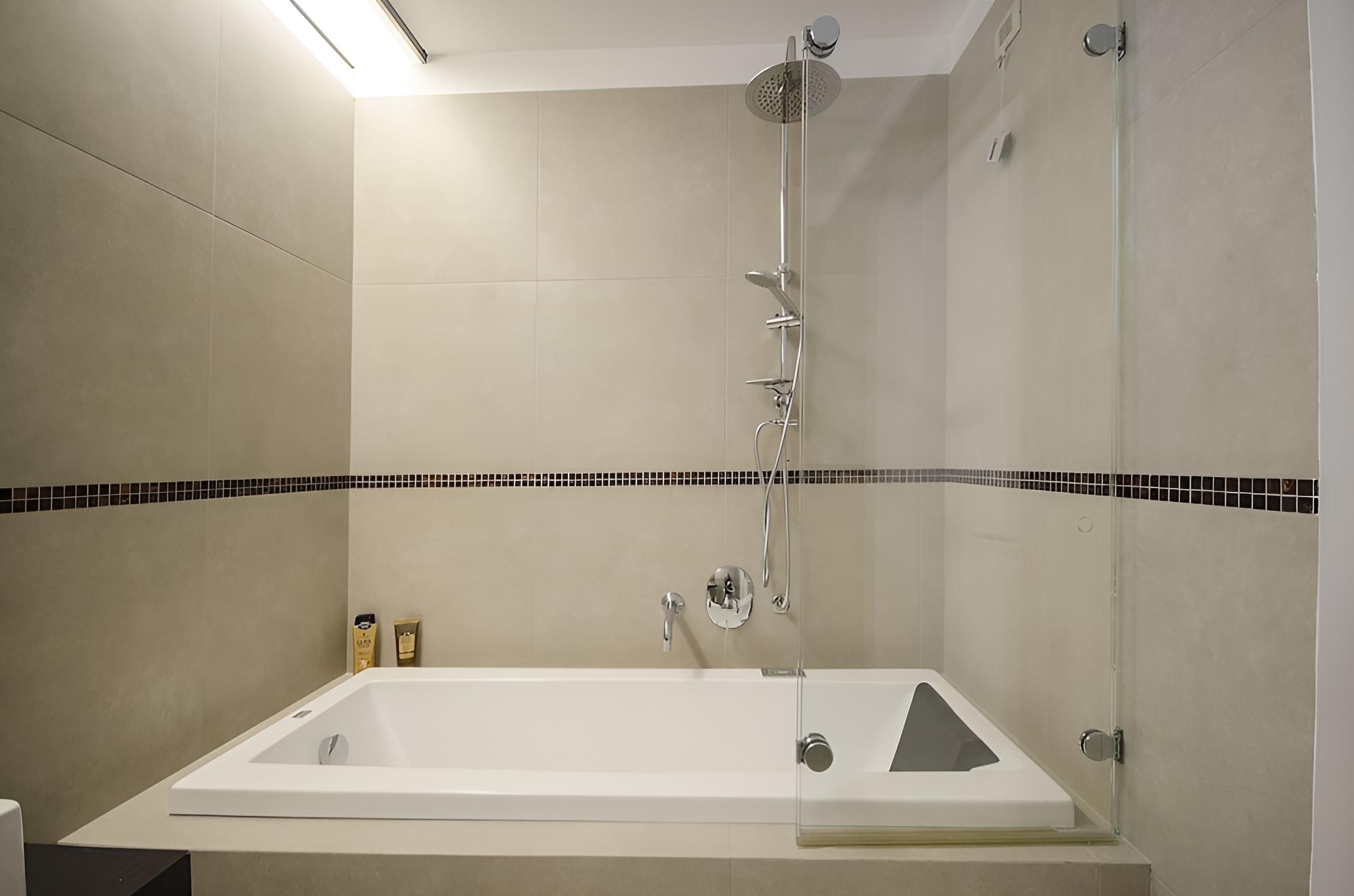 A14 Business Suites