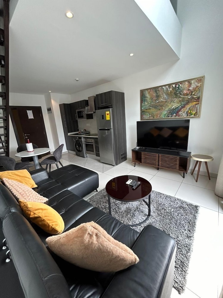 EBS LEGEND PROPERTIES