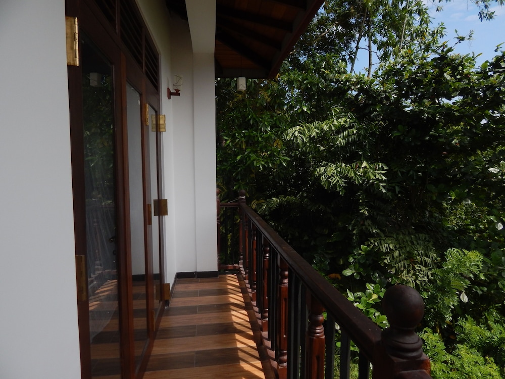 Nenasilu- Sri Lankan Villa