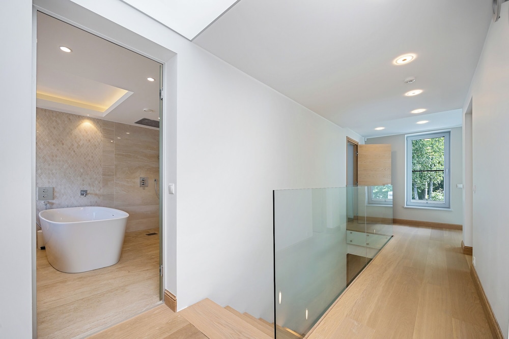 Magnolia House - Indoor Pool and Sauna