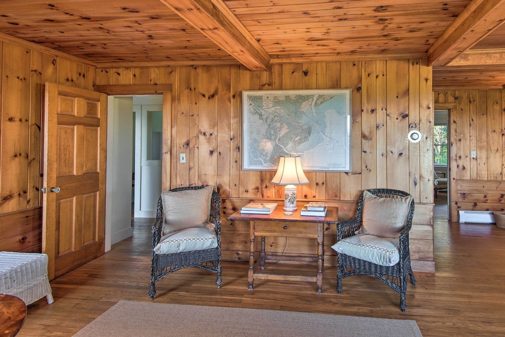 Expansive Beachfront Retreat w/ Outdoor Shower - Property Image 36