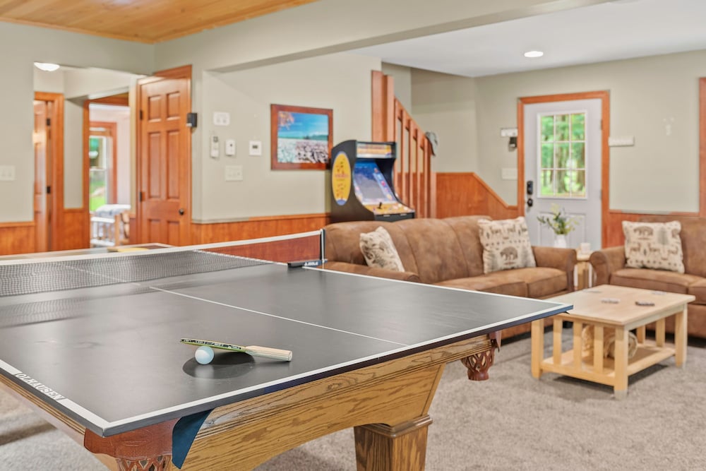 Bear Paw Lodge by Avantstay Hot Tub Deck Fire Pit