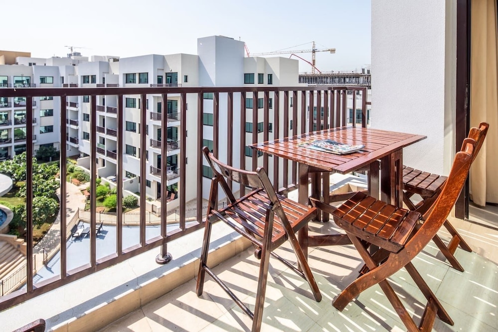 Regal 1BR Apartment With Tranquil Settings in Jvc!