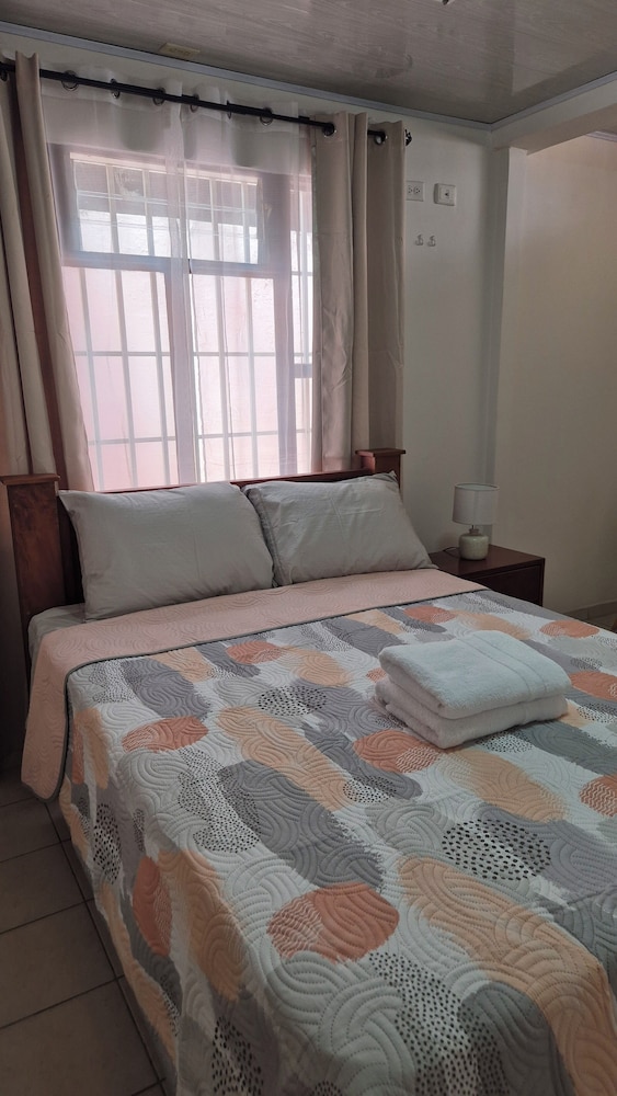 Velaz Guesthouse