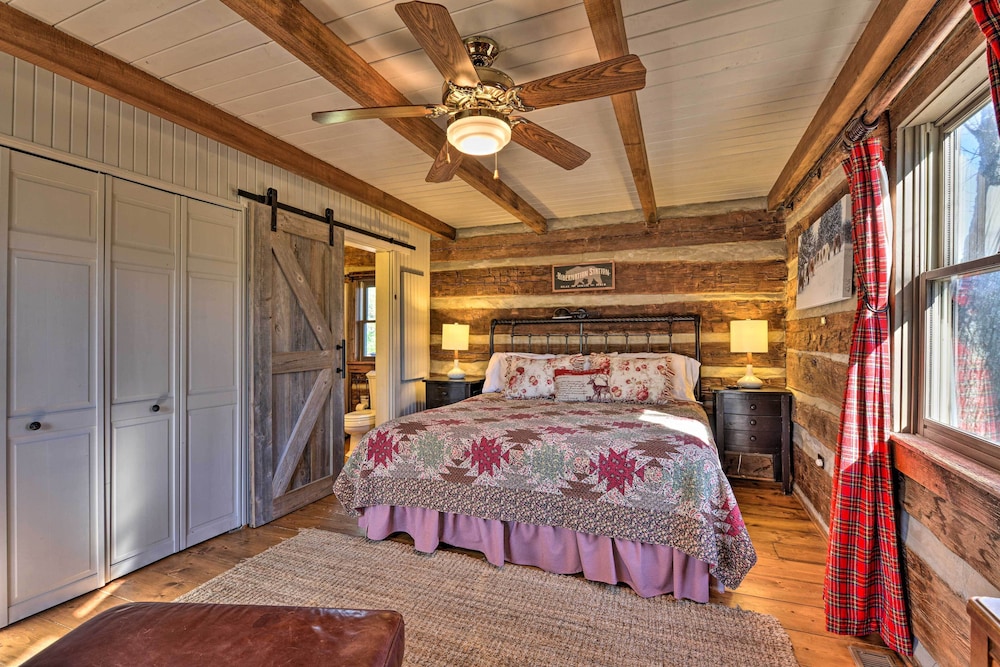 Cabin Near Boone w/ Hot Tub  Mountain Views - Property Image 20