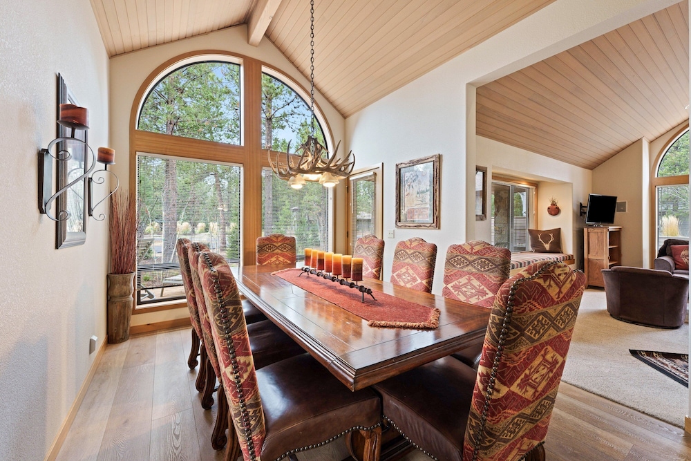 Summit View 5 4 Bedroom Home
