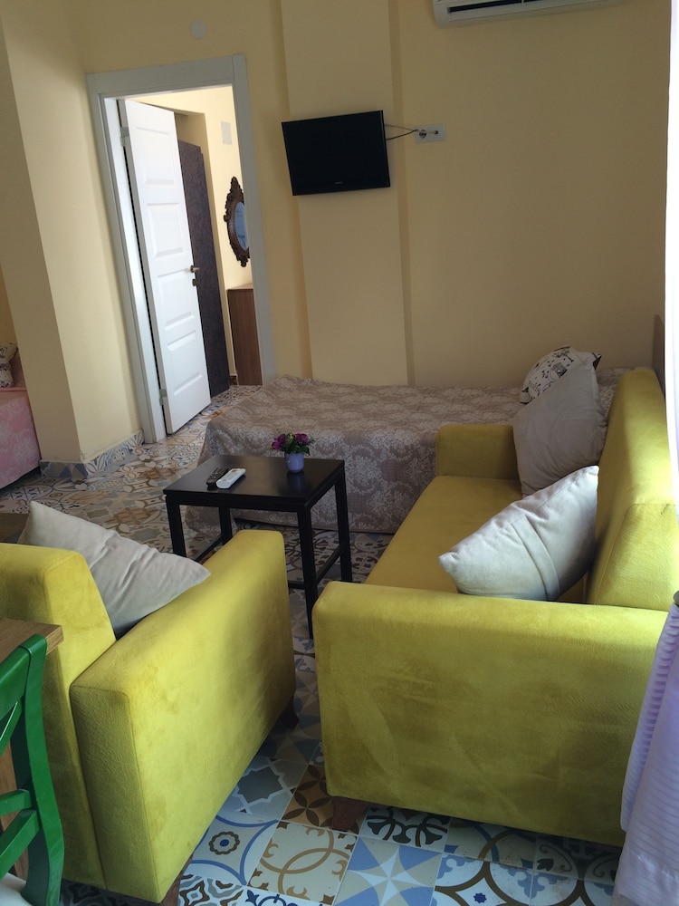 Turkish Apart Hotel