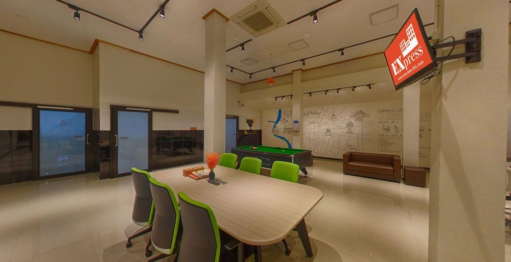 Express Hostel
