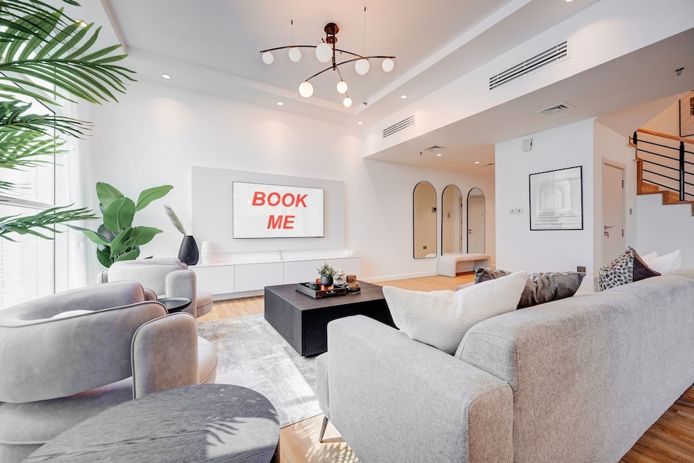 Elegant 4BR - Perfect Stay for Families in Marina