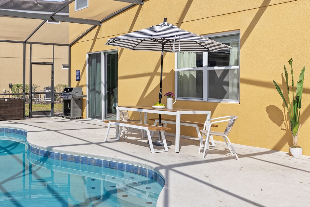 Broad Oak Stocked Solterra Retreat Pool Game Room 17 Guests Themed Rooms