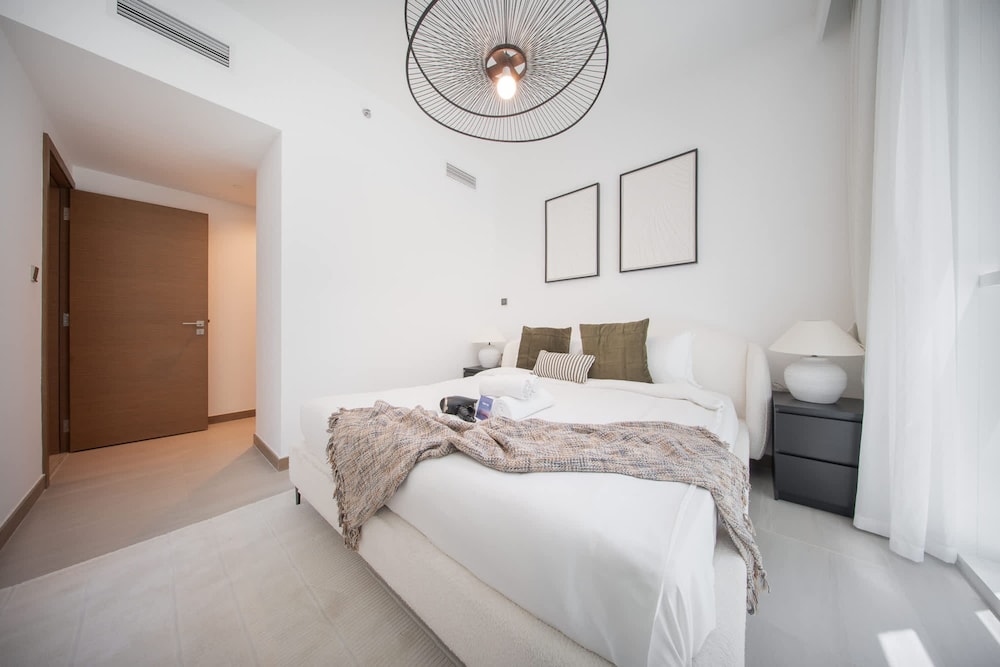 Extravagant 2 Bedroom in Urban Oasis Perfect for 6