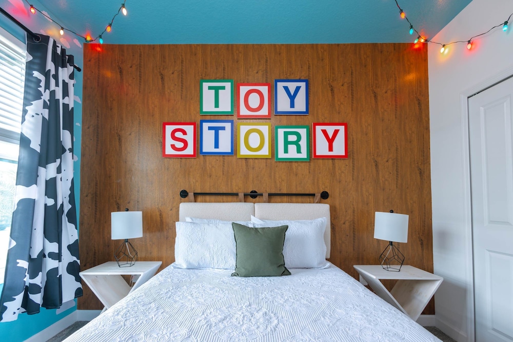 Fantasy Stay in 5 bed at Storey Lake