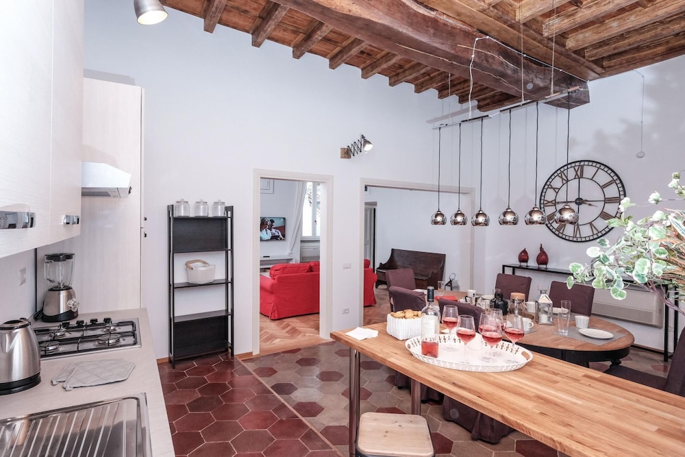 Regal Home in Trastevere