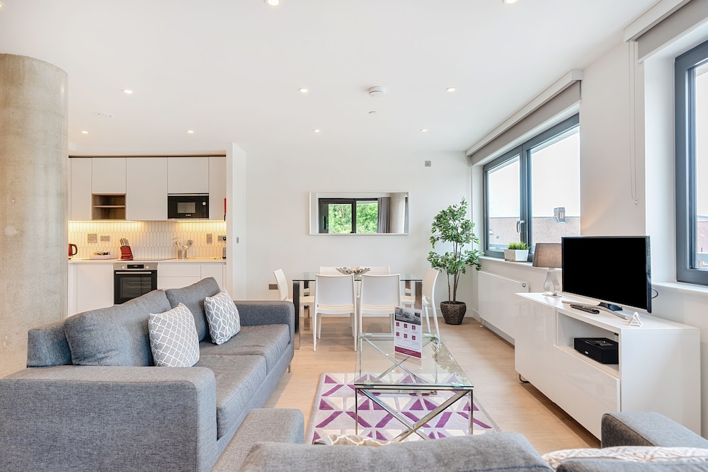 Roomspace Apartments - Oasis Way