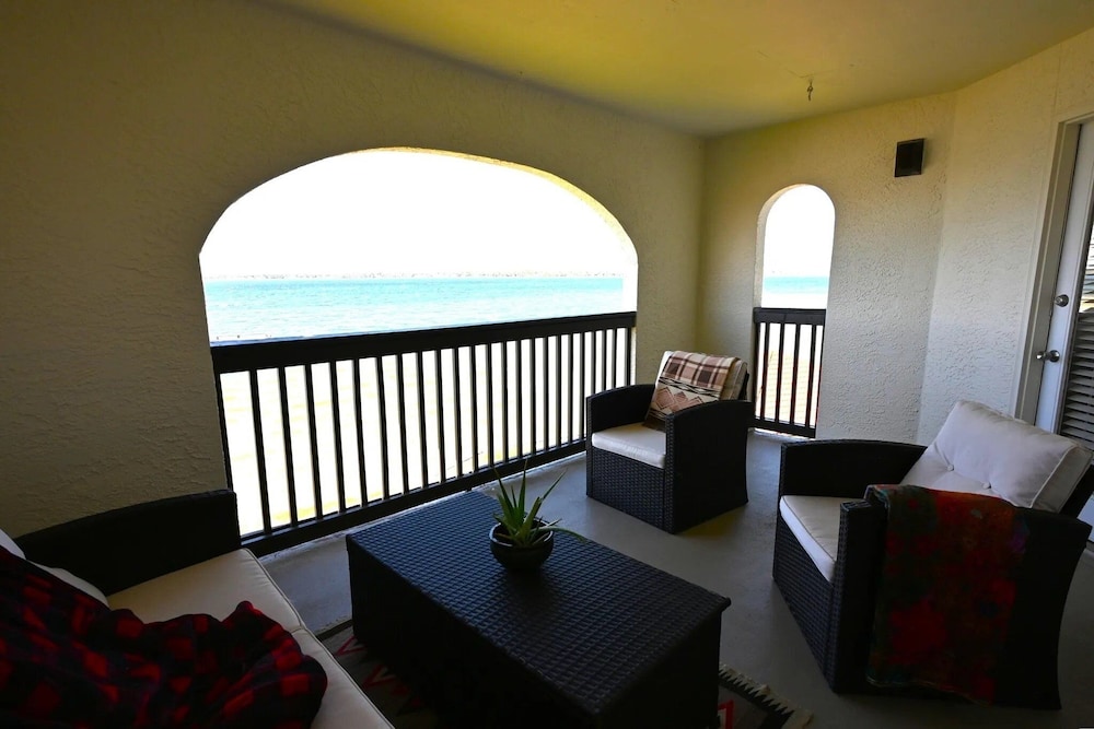 Sound Life 1 Bedroom Condo