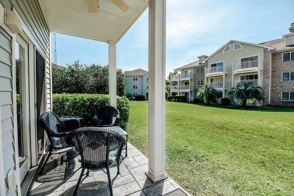 Stunning Sunset Beach Condo: 3 Mi to Beach! view 4
