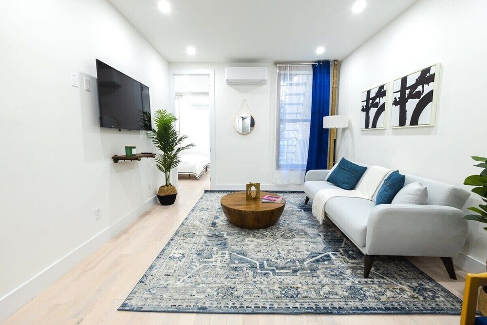317 UES Apartments