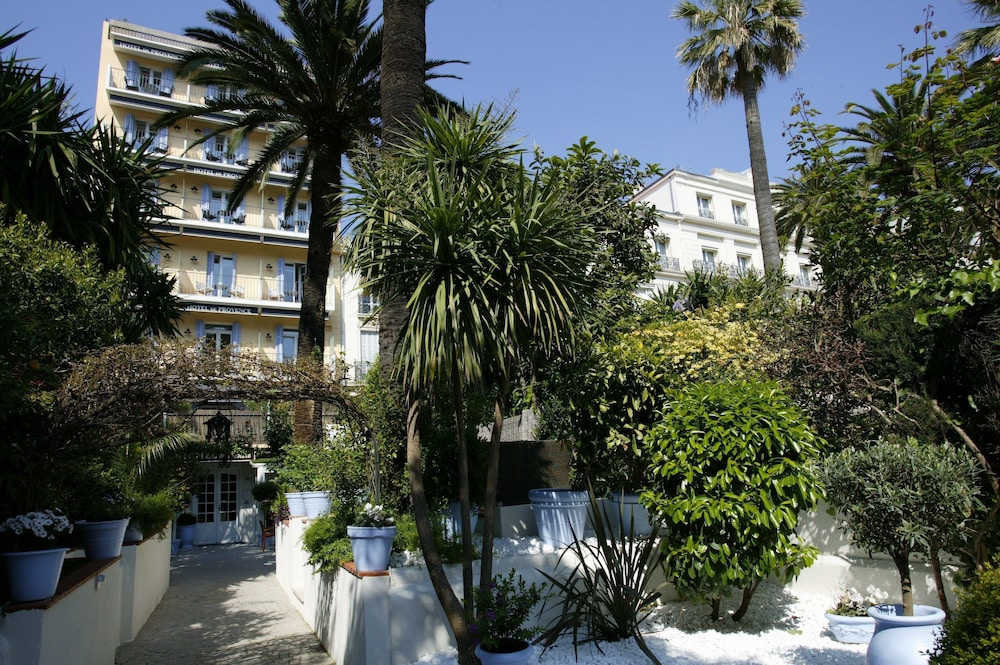 Hotel De Provence - Image 1