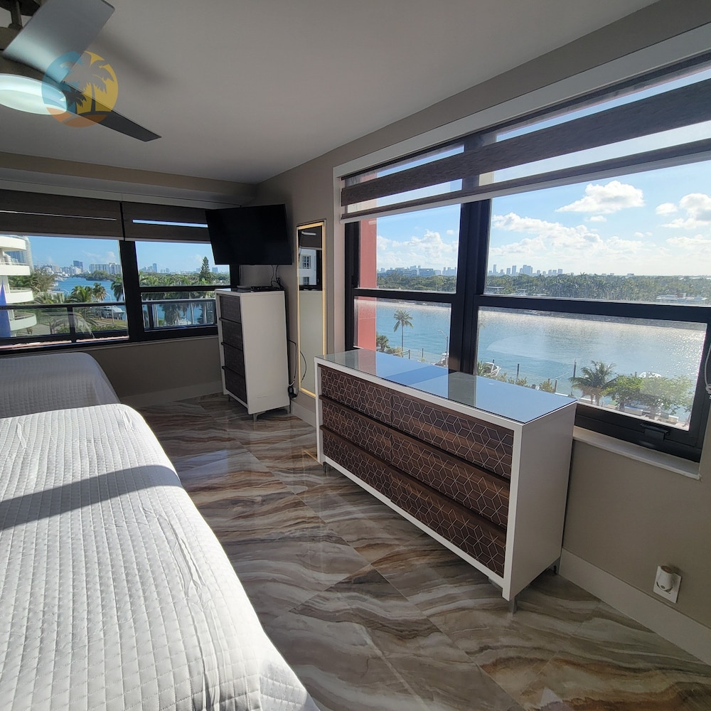 Alexander 81921 6 Bedroom Apts
