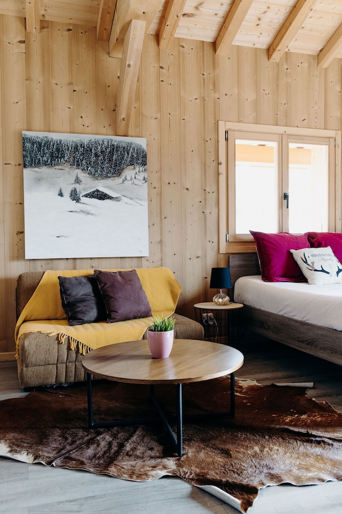 La Villa d'Hélène Chambres d’hôtes et Appartements-Cluses