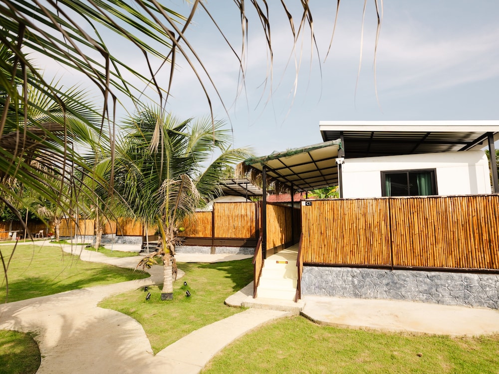 L1 Lanta Resort