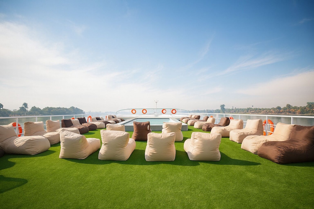 Nile Cruise Majesty every Monday from Aswan 3 nights and every Thursday from Luxor 4 nights