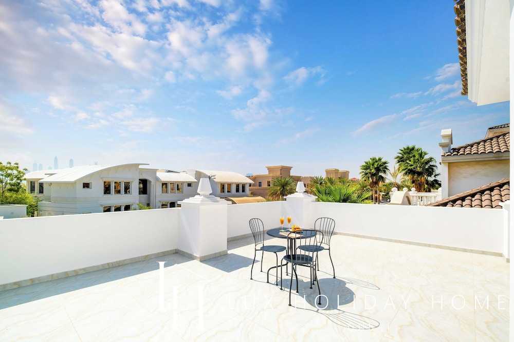 LUX The Ultimate Island Palm Villa
