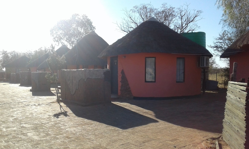 Gaetsho Lodge