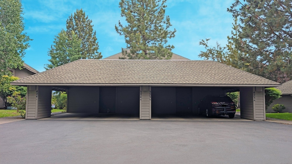 River Ridge 423a 2 Bedroom Condo