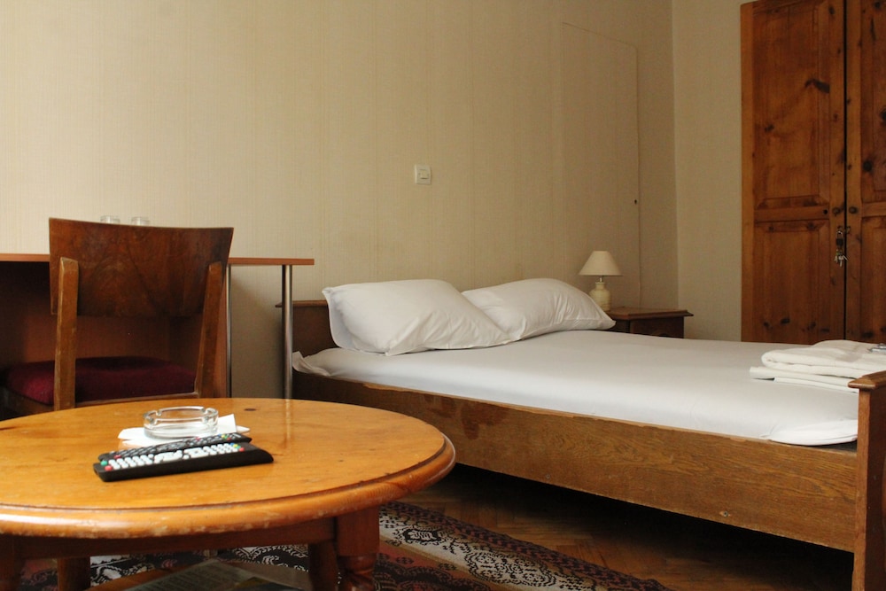 Guest rooms Repos