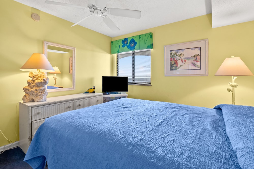 Ocean Bay Club 909 by RedAwning