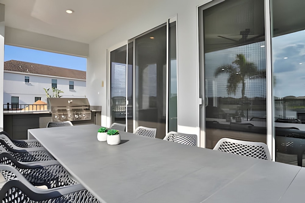 Reunion Luxury Villa w/ Lake View & Game Room