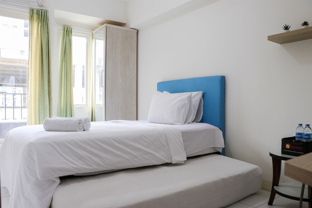 Warm and Nice Studio at Podomoro Golf View Apartment