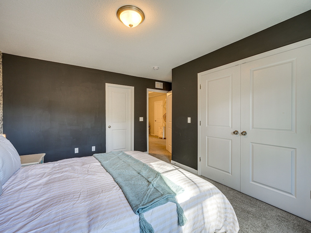 Spacious Columbus Getaway w/ Patio - Pets Welcome! - Property Image 20