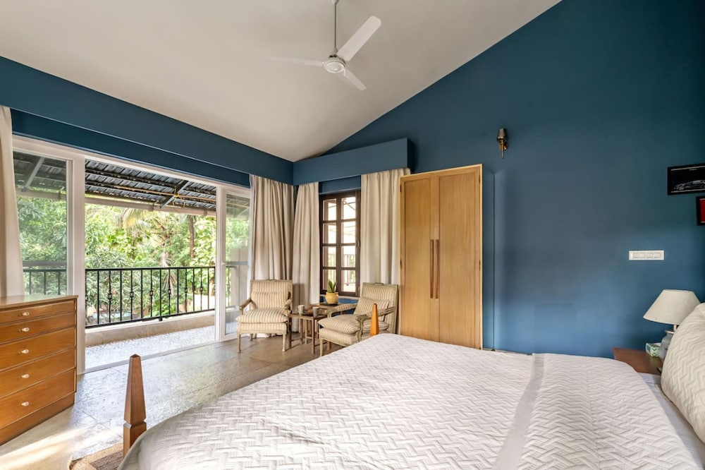 4BR w Pool in Morjim - Villa Corsa by Hireavilla