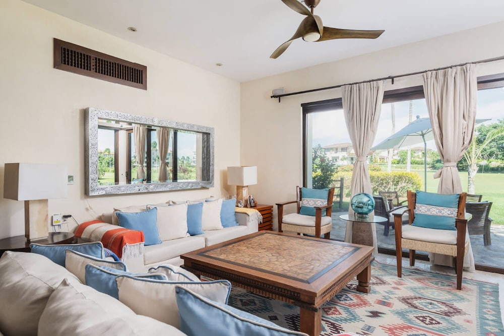 La Serenata in Punta Mita