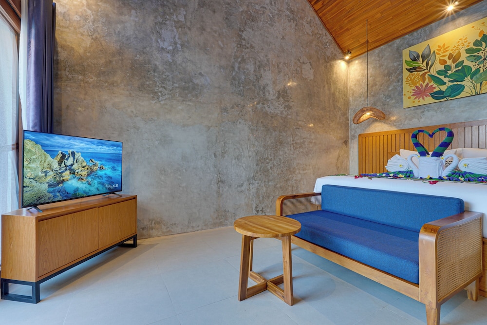 LaLuxe Villa and Residence