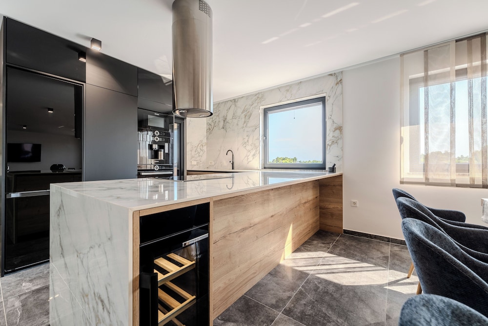 Penthouse Adela