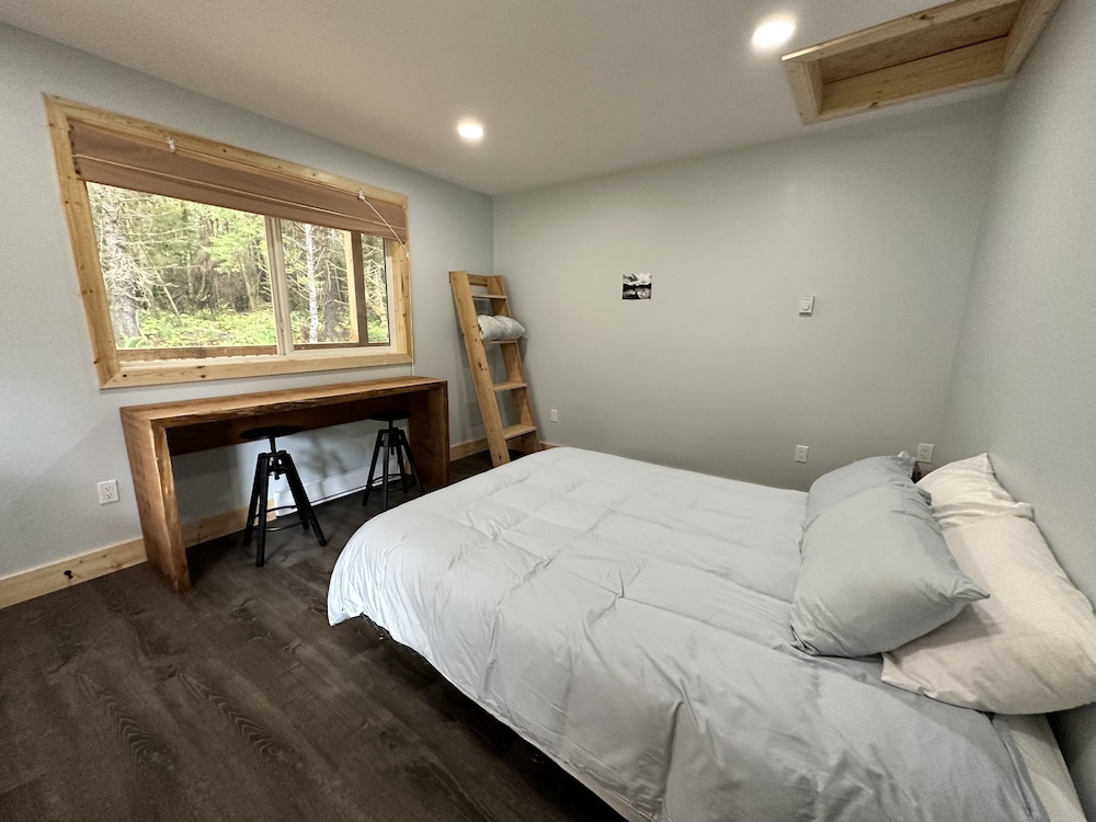 Green Coast Lodge