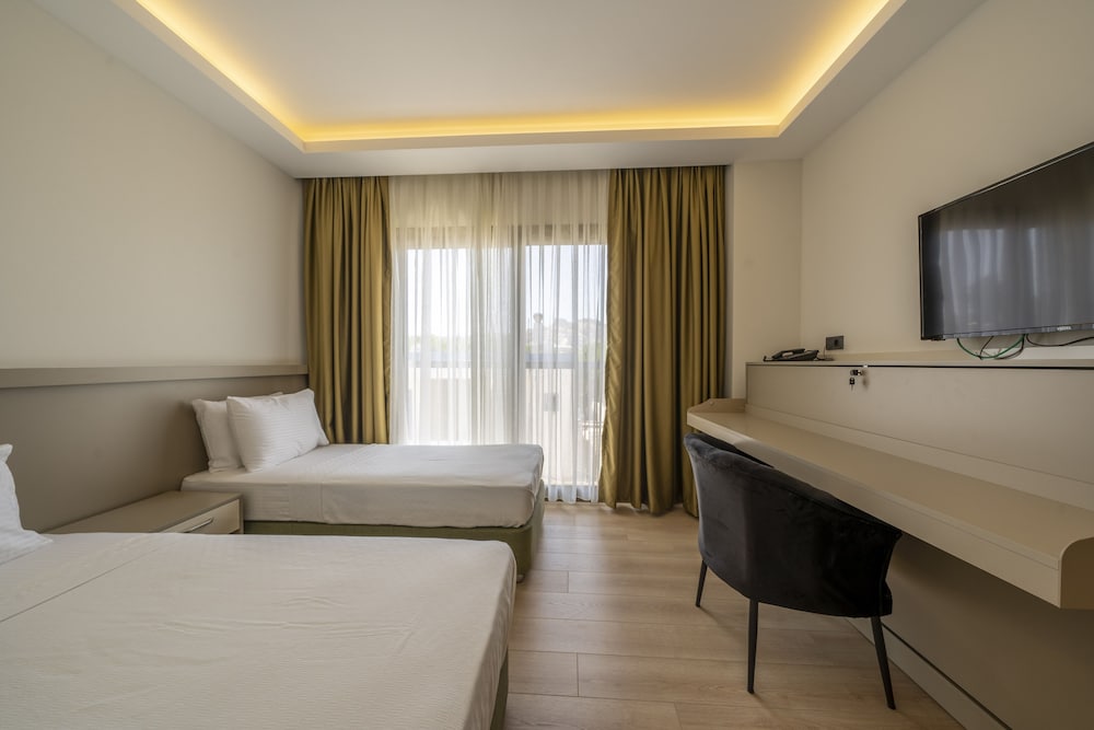 Olive Tree Hotel - Image 37