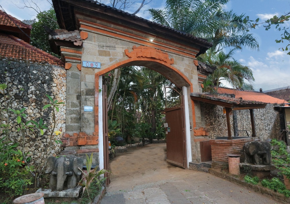 Rumah Hoo Guest House